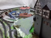 Diorama Plastico Ferroviario costuito artigianalmente con stazione e galleria completo di impianto elettrico