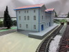 Diorama Plastico Ferroviario costuito artigianalmente con stazione e galleria completo di impianto elettrico