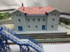 Diorama Plastico Ferroviario costuito artigianalmente con stazione e galleria completo di impianto elettrico